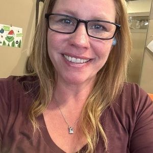 Meet your Posher, Carrie